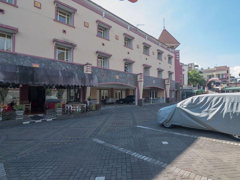 Reddoorz Near Setrasari Mall 2 Бандунг Екстер'єр фото