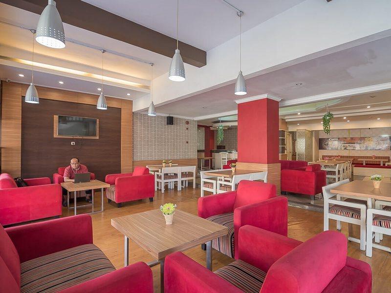 Reddoorz Near Setrasari Mall 2 Бандунг Екстер'єр фото